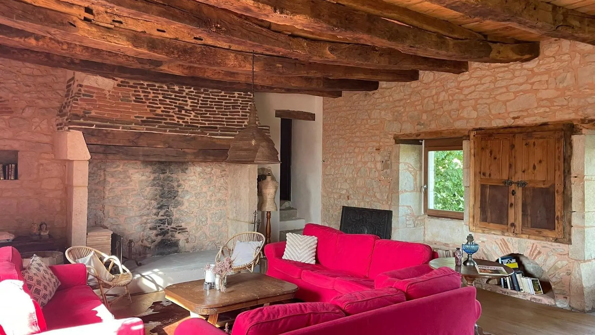 Villa Les Roques Saint-Vincent-Rive-dʼOlt Frankrig