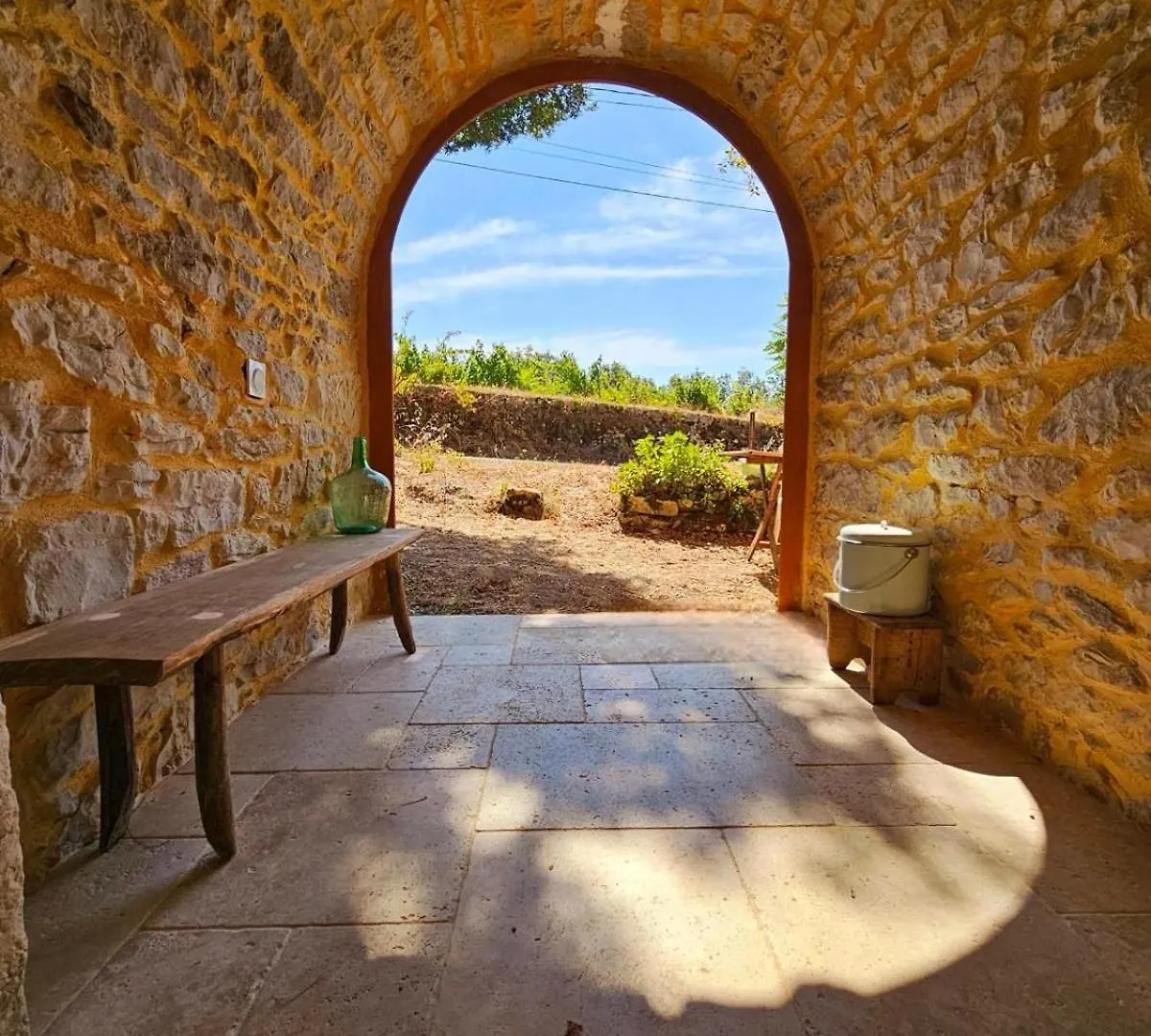 Villa Les Roques Saint-Vincent-Rive-dʼOlt 0*,