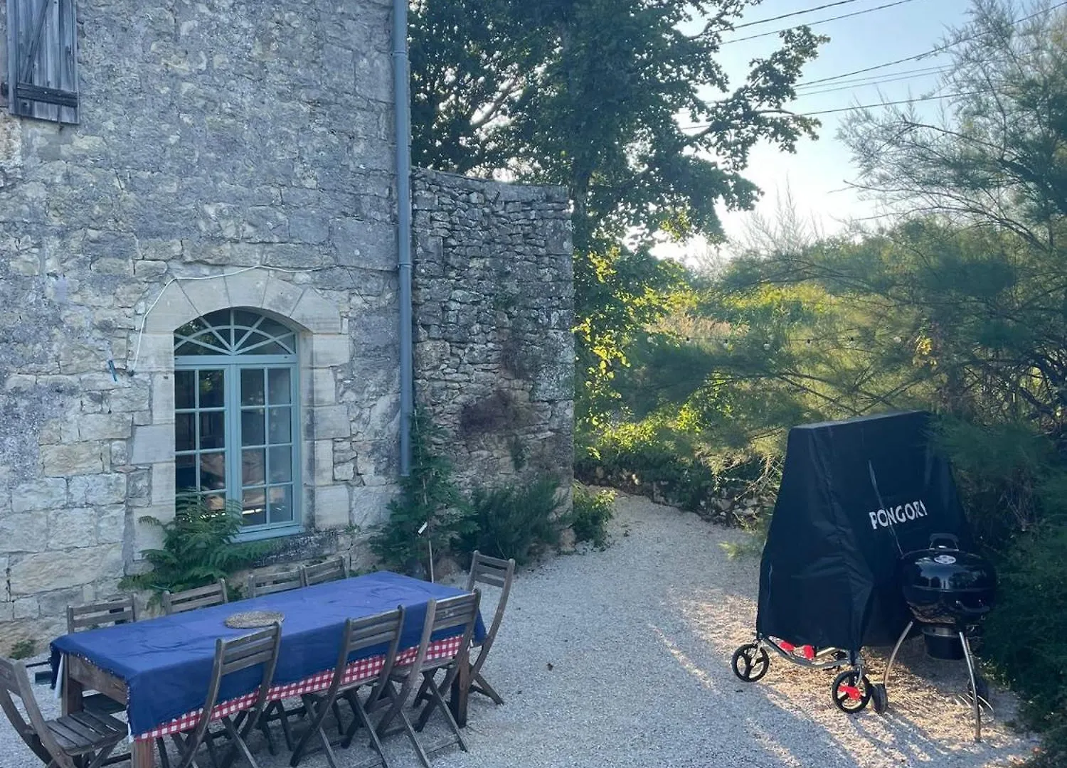 Villa Les Roques Saint-Vincent-Rive-dʼOlt 0*,